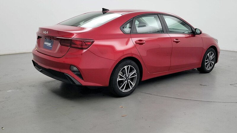 2022 Kia Forte LXS 5