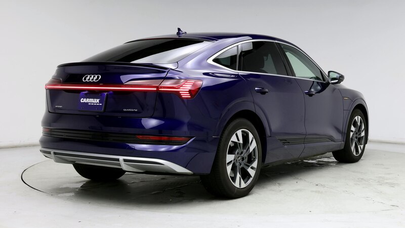 2022 Audi e-tron S Prestige 8