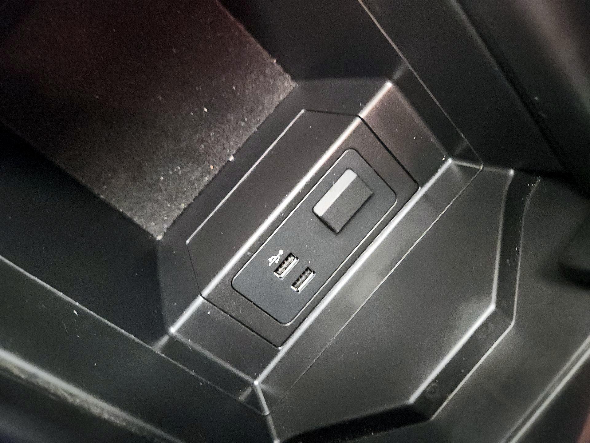 Thumbnail: 2022 Mazda CX-9 - 18