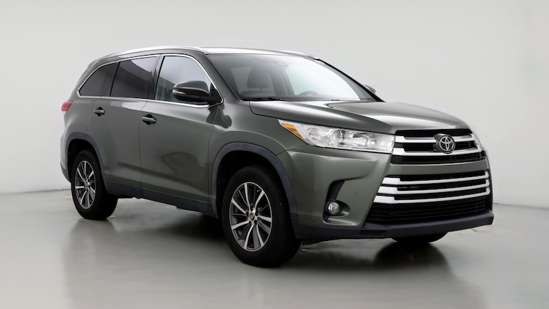 2019 Toyota Highlander XLE Hero Image