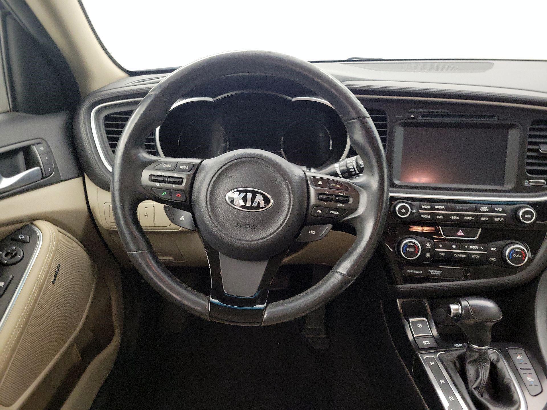 Thumbnail: 2015 Kia Optima - 10