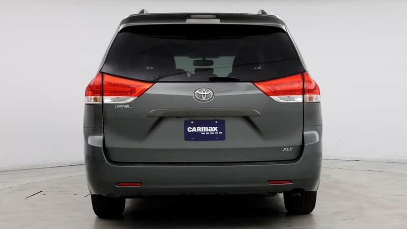 2014 Toyota Sienna XLE 6