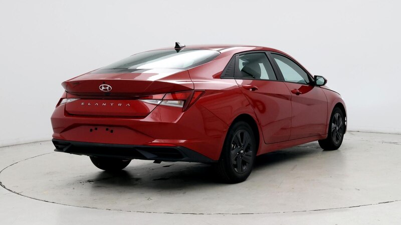 2022 Hyundai Elantra SEL 8