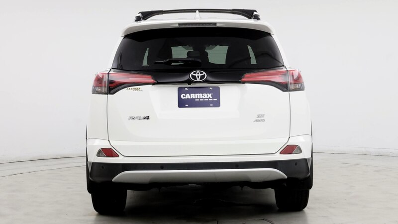 2016 Toyota RAV4 SE 6