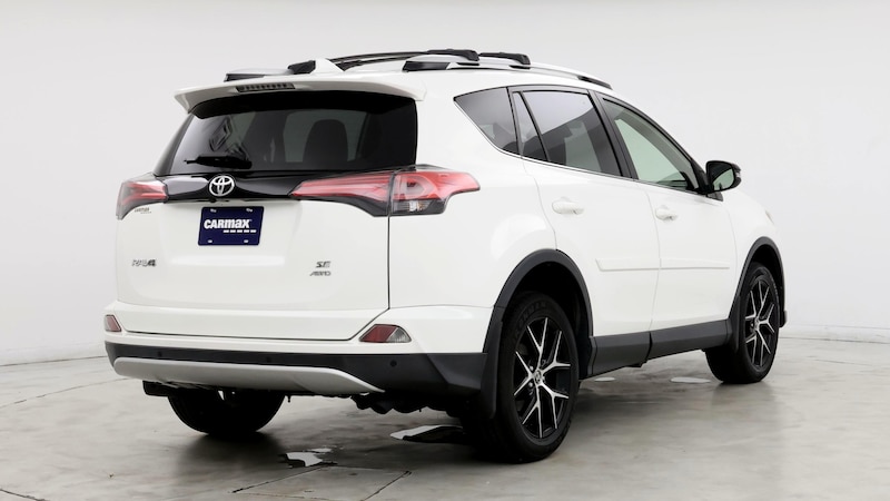 2016 Toyota RAV4 SE 8