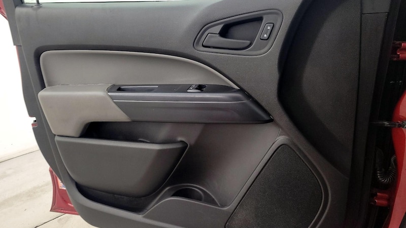 2016 Chevrolet Colorado Work Truck 12