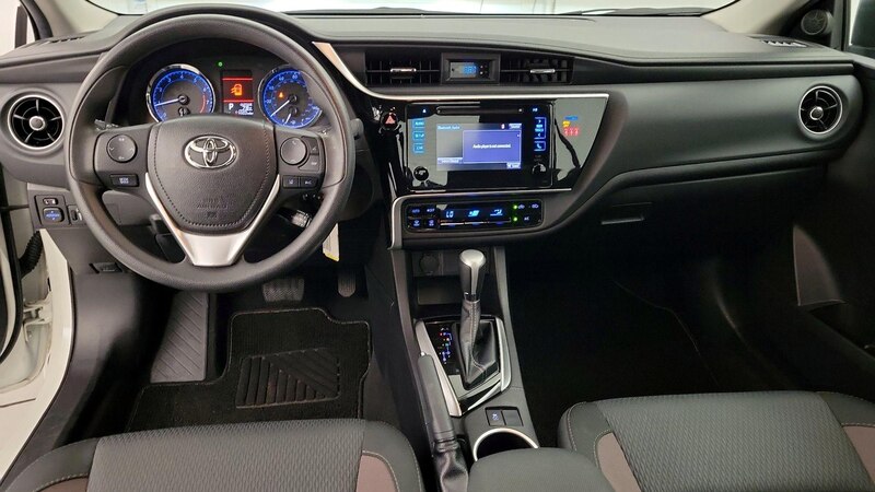 2019 Toyota Corolla LE 8