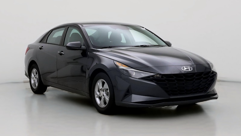 2021 Hyundai Elantra SE Hero Image