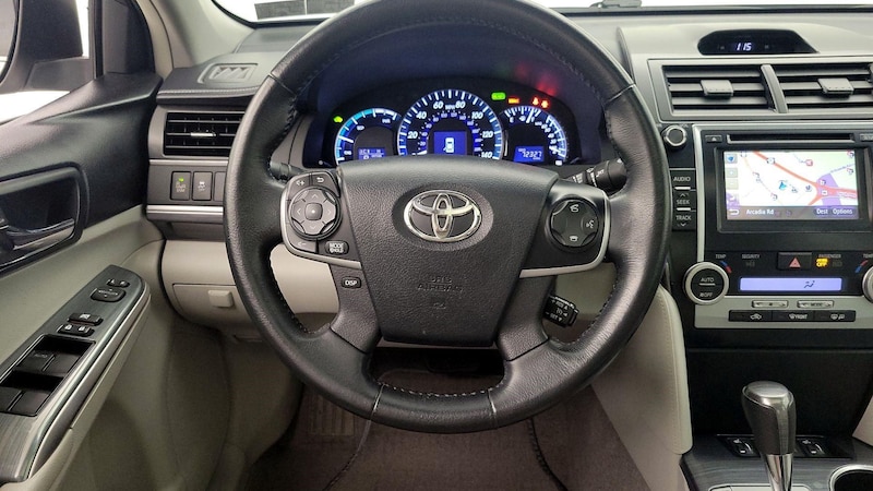 2014 Toyota Camry XLE 10