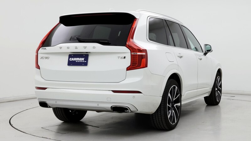 2021 Volvo XC90 T6 Momentum 8