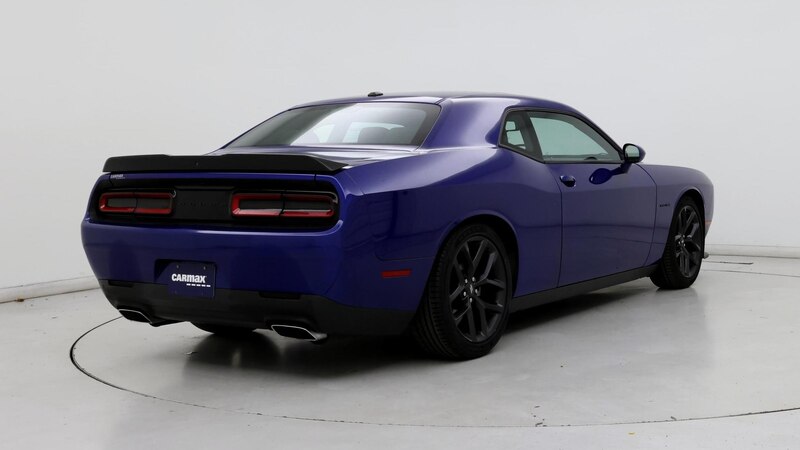 2022 Dodge Challenger R/T 8