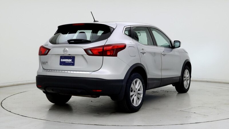 2017 Nissan Rogue Sport S 8