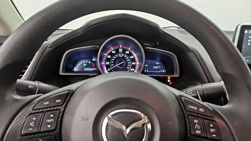 2016 Mazda Mazda3 i Sport 10