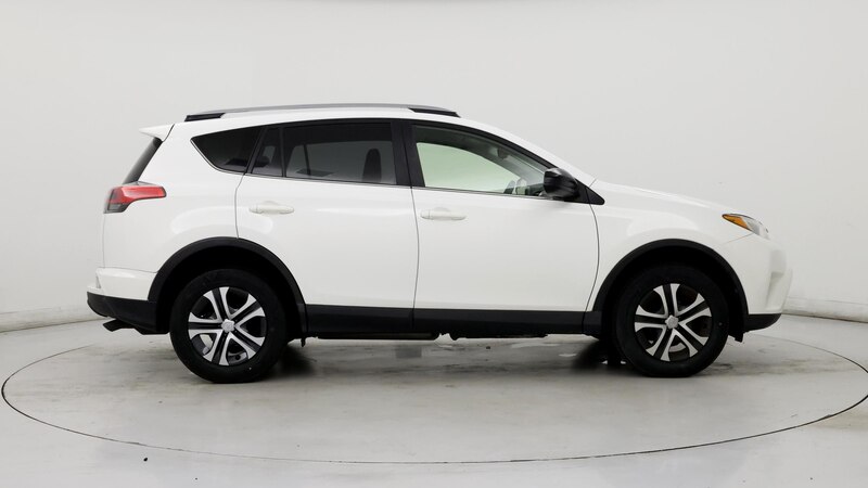 2017 Toyota RAV4 LE 7