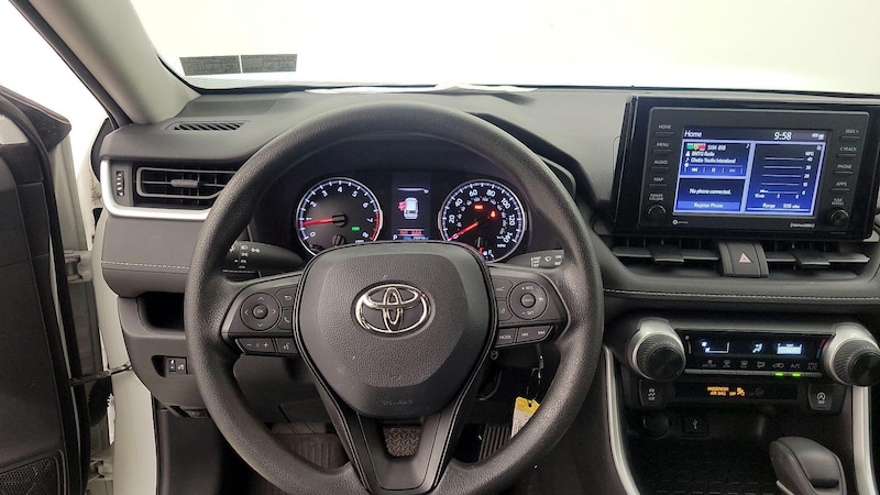 2021 Toyota RAV4 LE 10