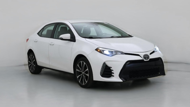 2018 Toyota Corolla SE Hero Image