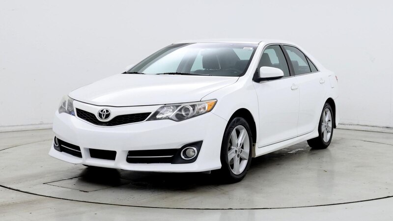 2014 Toyota Camry SE 4