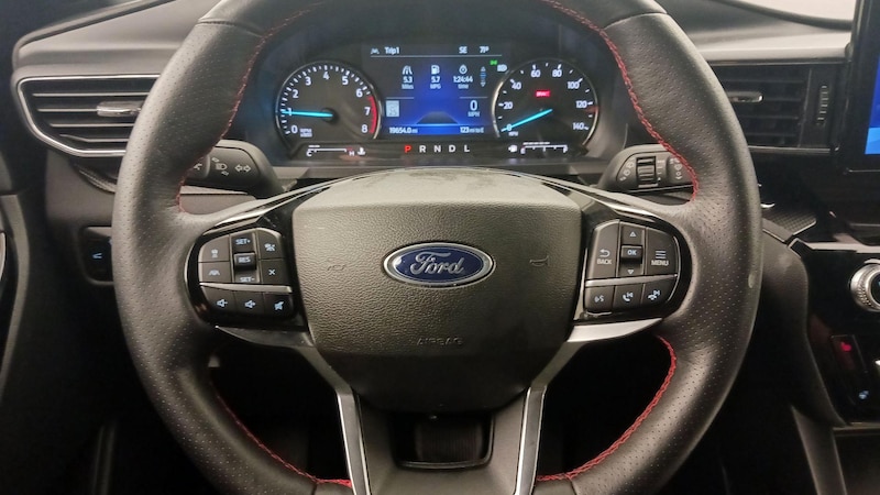 2023 Ford Explorer ST-Line 10