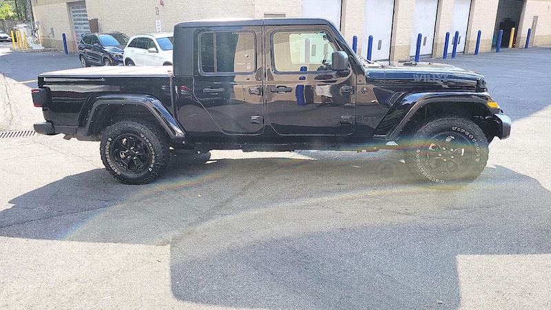 2021 Jeep Gladiator Willys 4