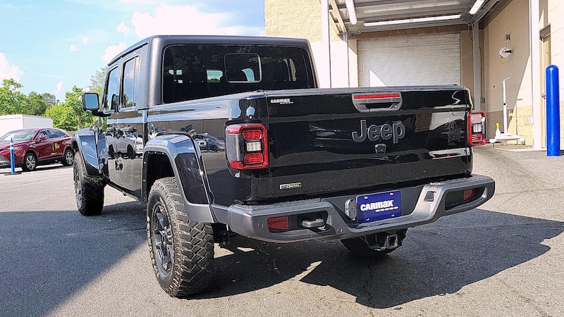 2021 Jeep Gladiator Willys 7