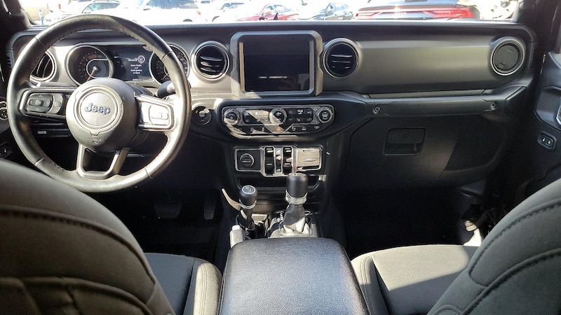 2021 Jeep Gladiator Willys 8