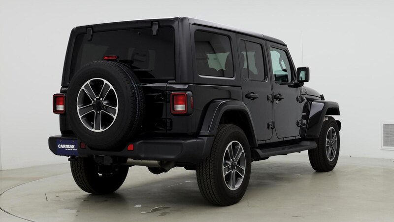 2023 Jeep Wrangler Unlimited Sahara 8