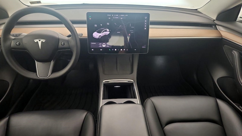 2022 Tesla Model 3 Long Range 9