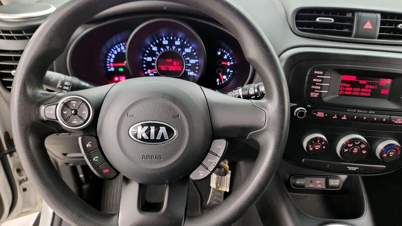 2016 Kia Soul  10