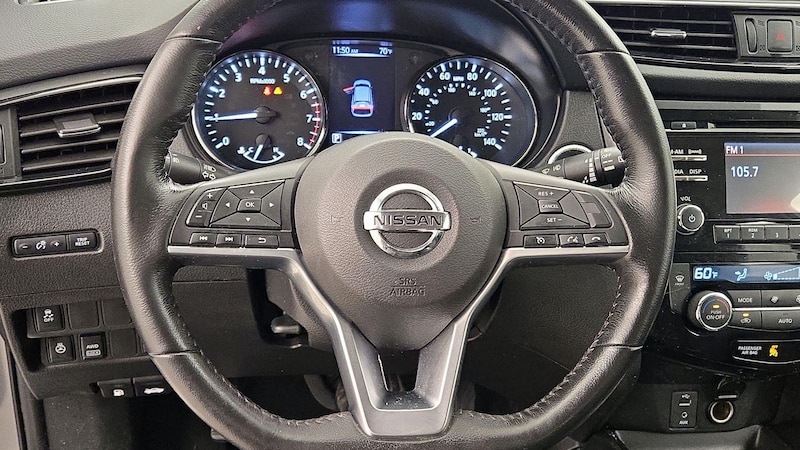 2017 Nissan Rogue Sport SV 10