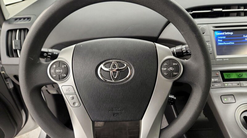 2013 Toyota Prius Three 10