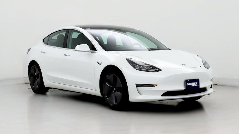 2019 Tesla Model 3 Standard Range Hero Image