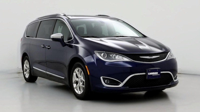 2018 Chrysler Pacifica Limited Hero Image