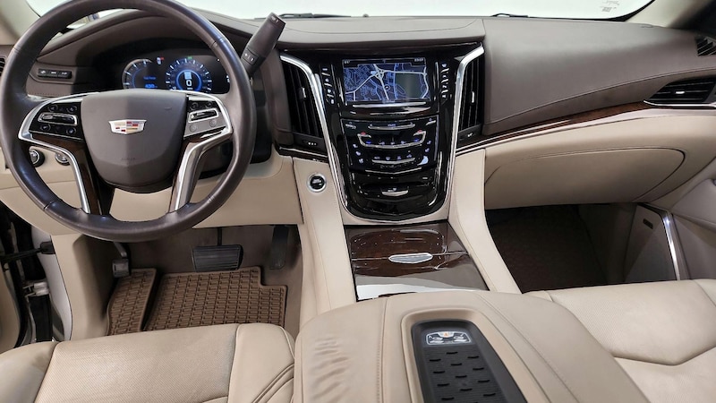 2017 Cadillac Escalade ESV Luxury 9