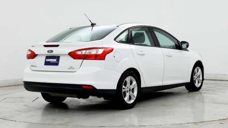 2014 Ford Focus SE 8