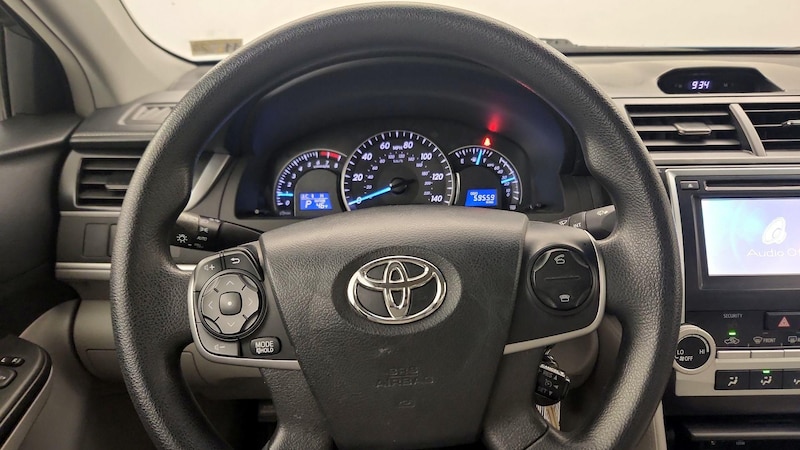 2013 Toyota Camry LE 10