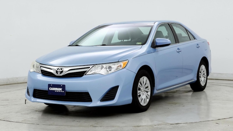 2013 Toyota Camry LE 4