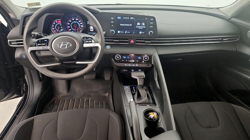 2021 Hyundai Elantra SEL 9