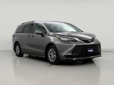 2023 Toyota Sienna LE -
                Dulles, VA