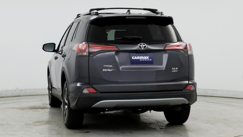 2018 Toyota RAV4 XLE 6