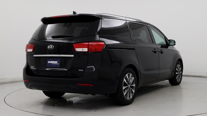 2016 Kia Sedona SX 8