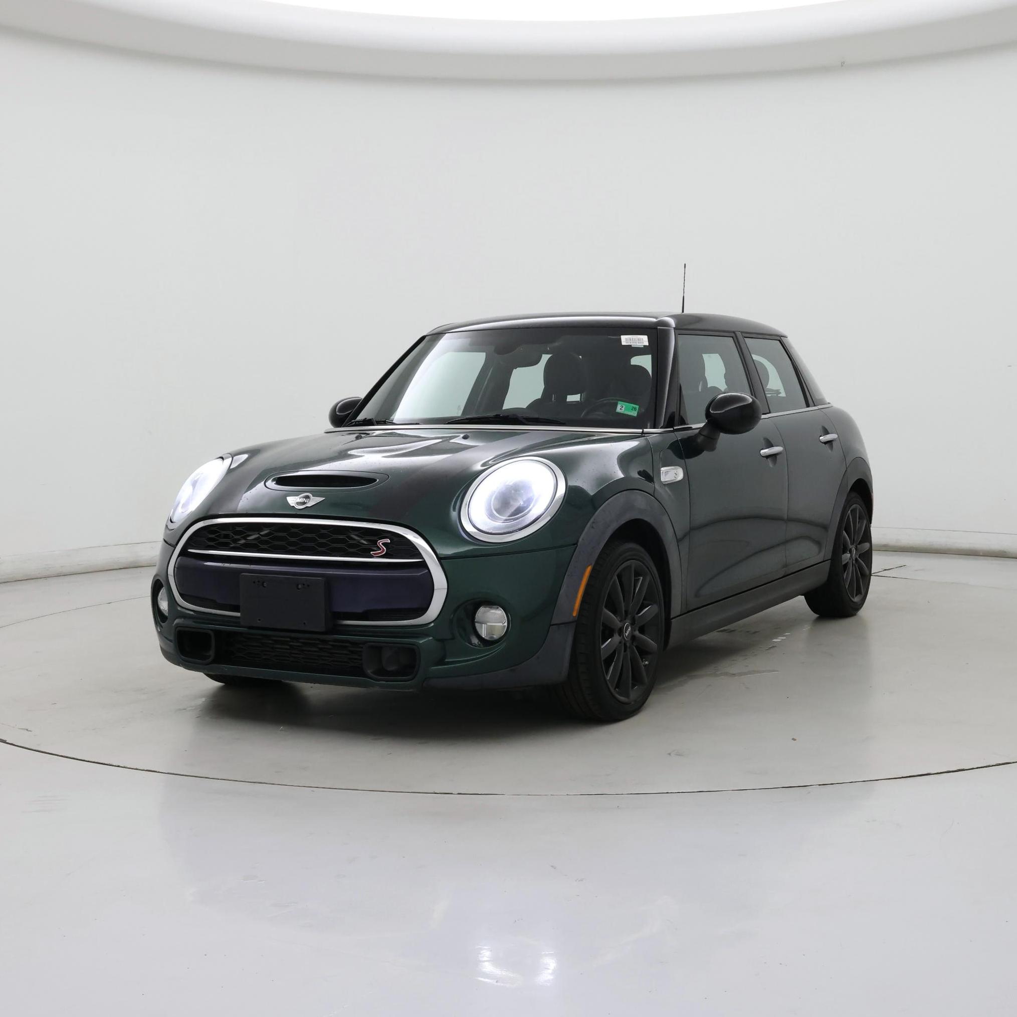 Thumbnail: 2015 MINI Cooper Hardtop - 4