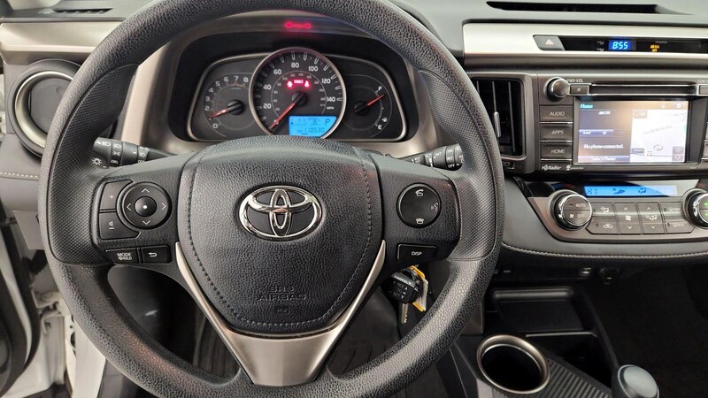 2015 Toyota RAV4 XLE 10