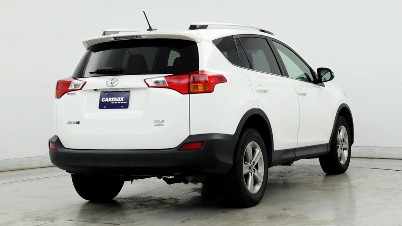 2015 Toyota RAV4 XLE 8