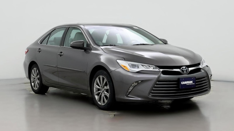 2017 Toyota Camry XLE Hero Image