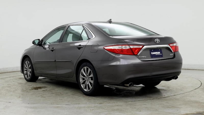 2017 Toyota Camry XLE 2