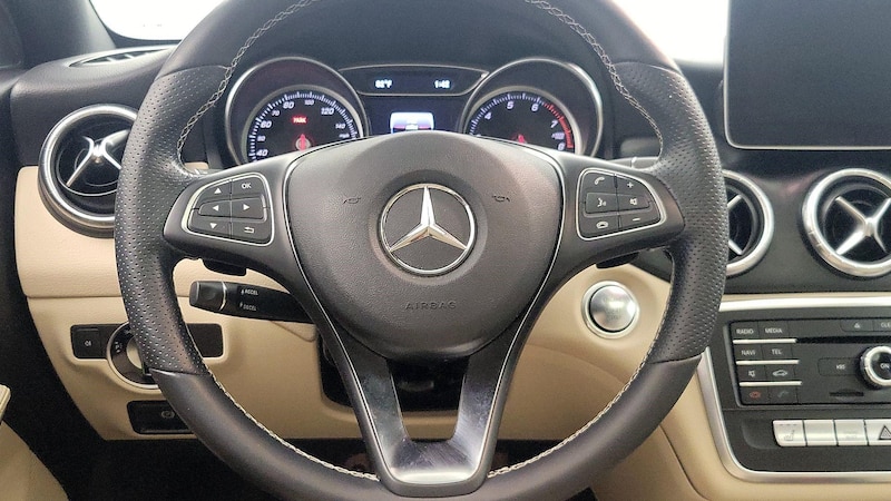 2019 Mercedes-Benz CLA 250 10