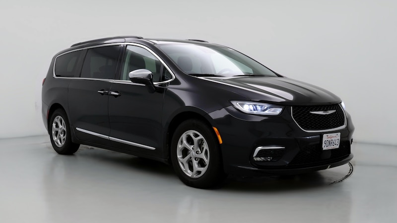 2022 Chrysler Pacifica Limited Hero Image