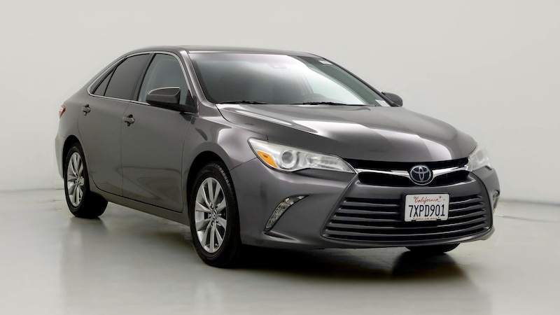 2017 Toyota Camry XLE Hero Image