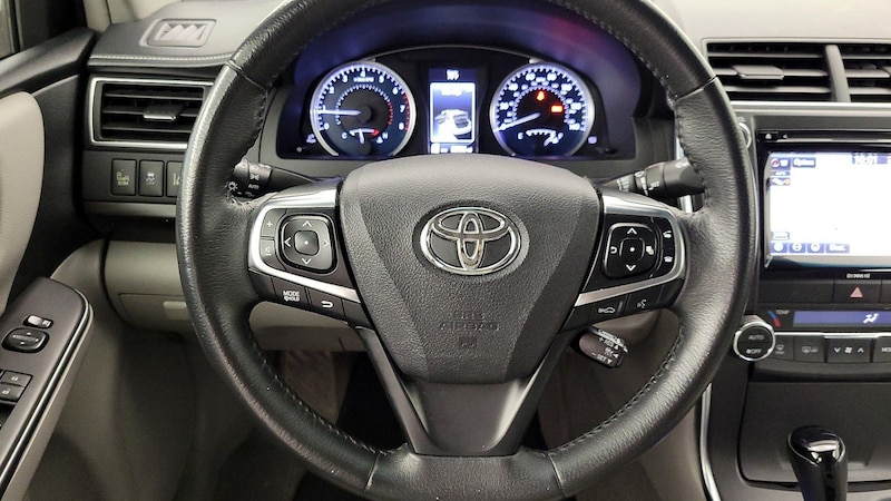 2017 Toyota Camry XLE 10