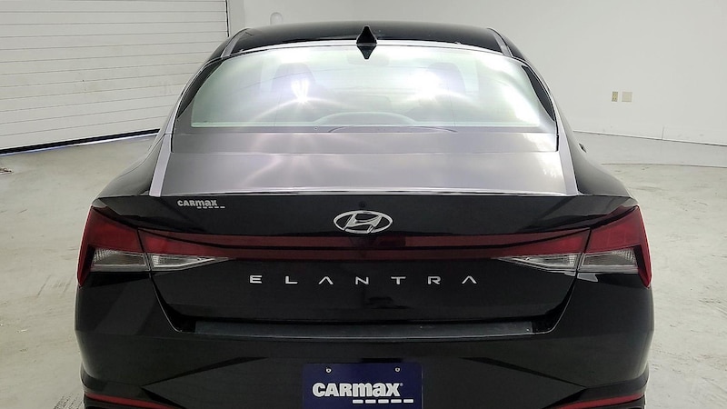 2023 Hyundai Elantra SEL 6